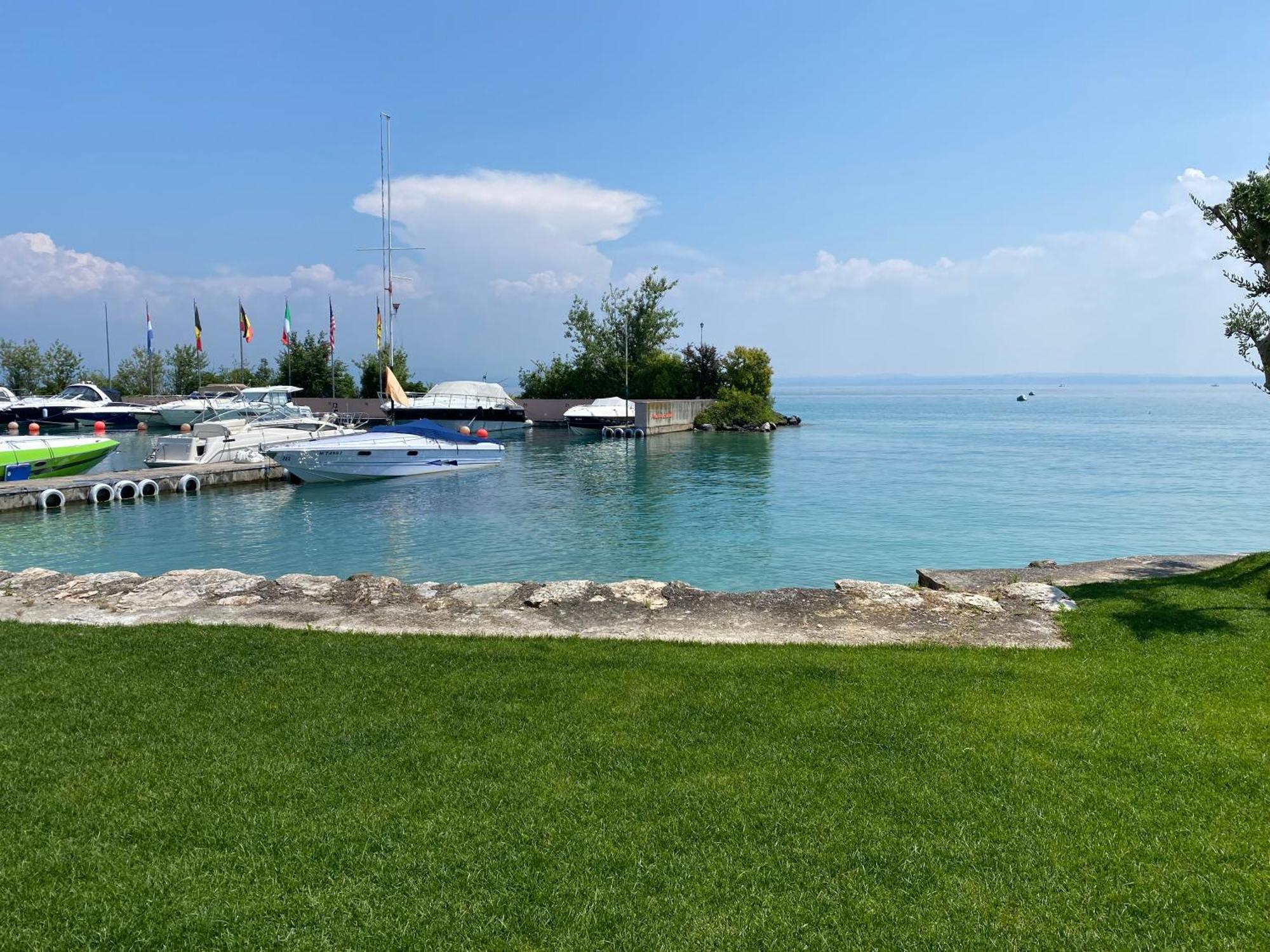 Sirmio Apartments - Darsena Stay Sirmione Dış mekan fotoğraf