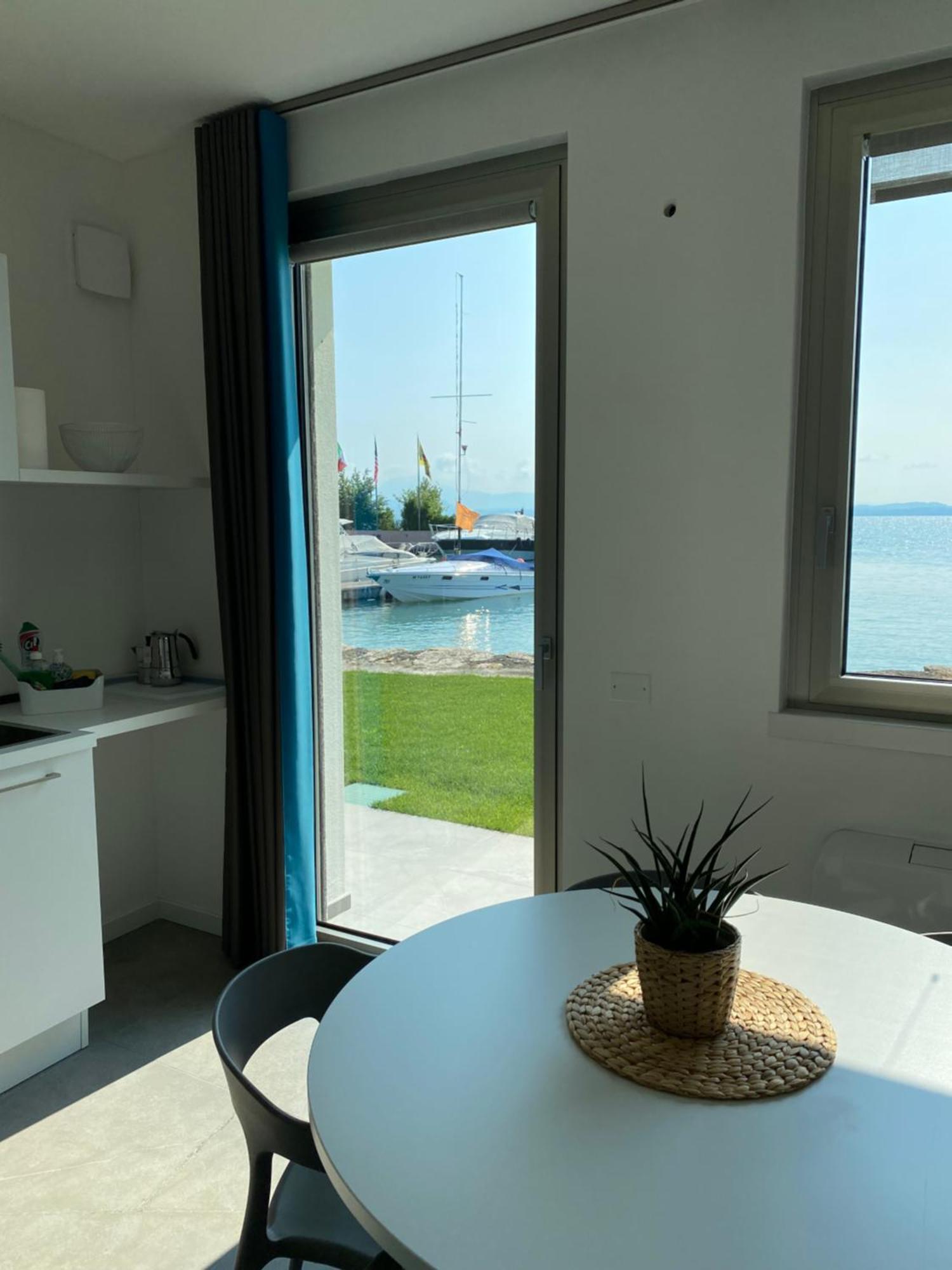 Sirmio Apartments - Darsena Stay Sirmione Dış mekan fotoğraf