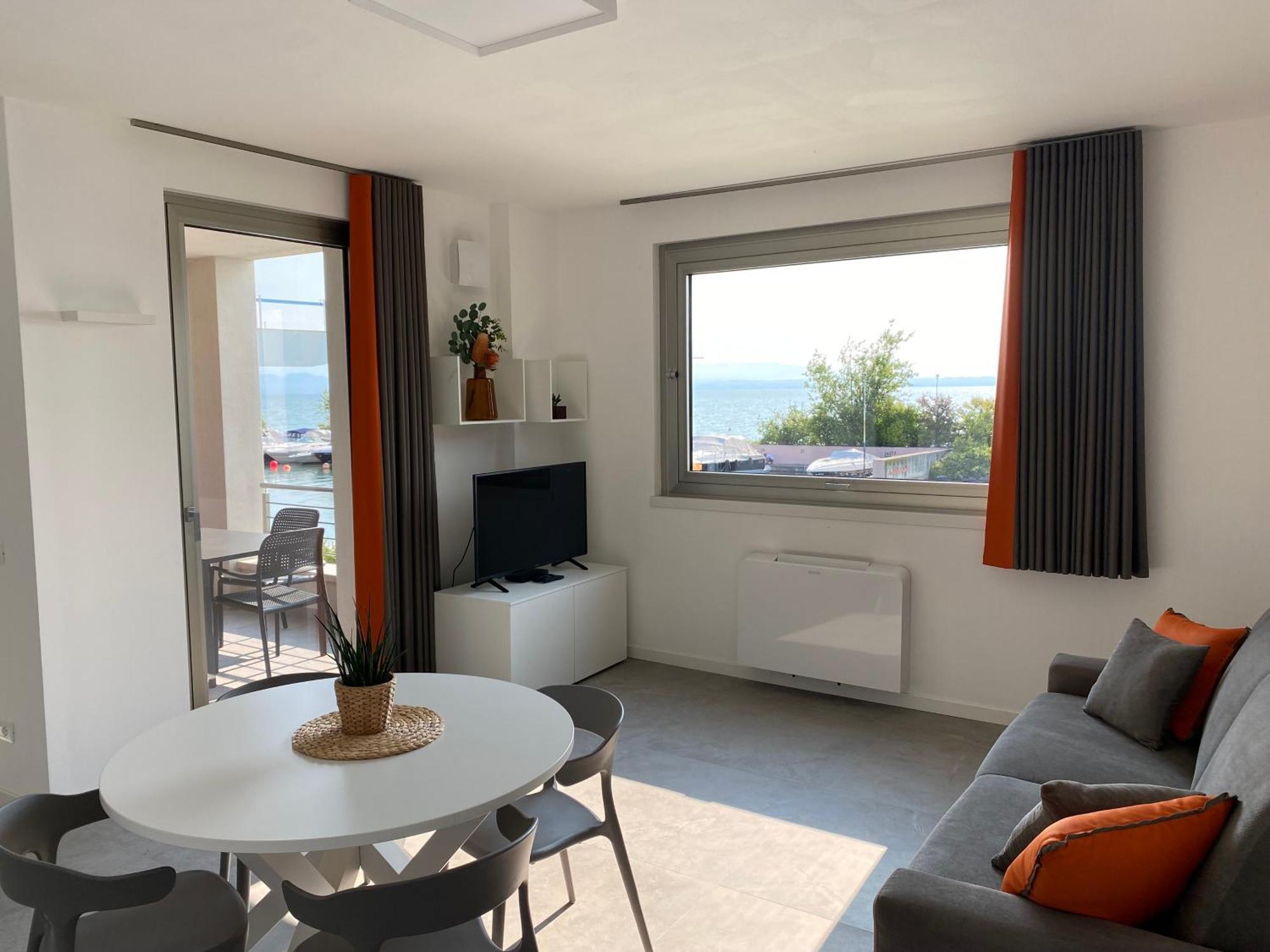 Sirmio Apartments - Darsena Stay Sirmione Dış mekan fotoğraf