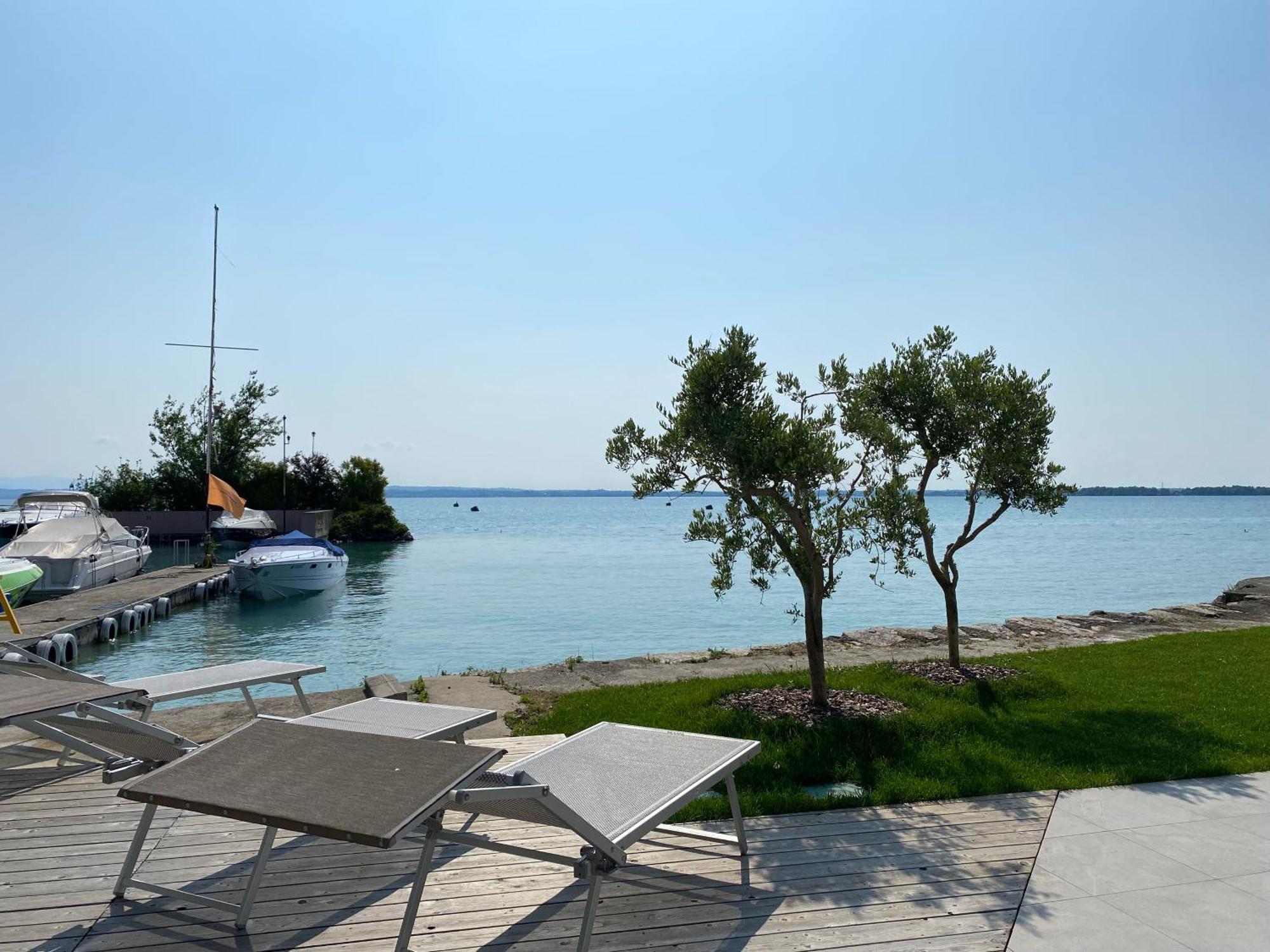 Sirmio Apartments - Darsena Stay Sirmione Dış mekan fotoğraf