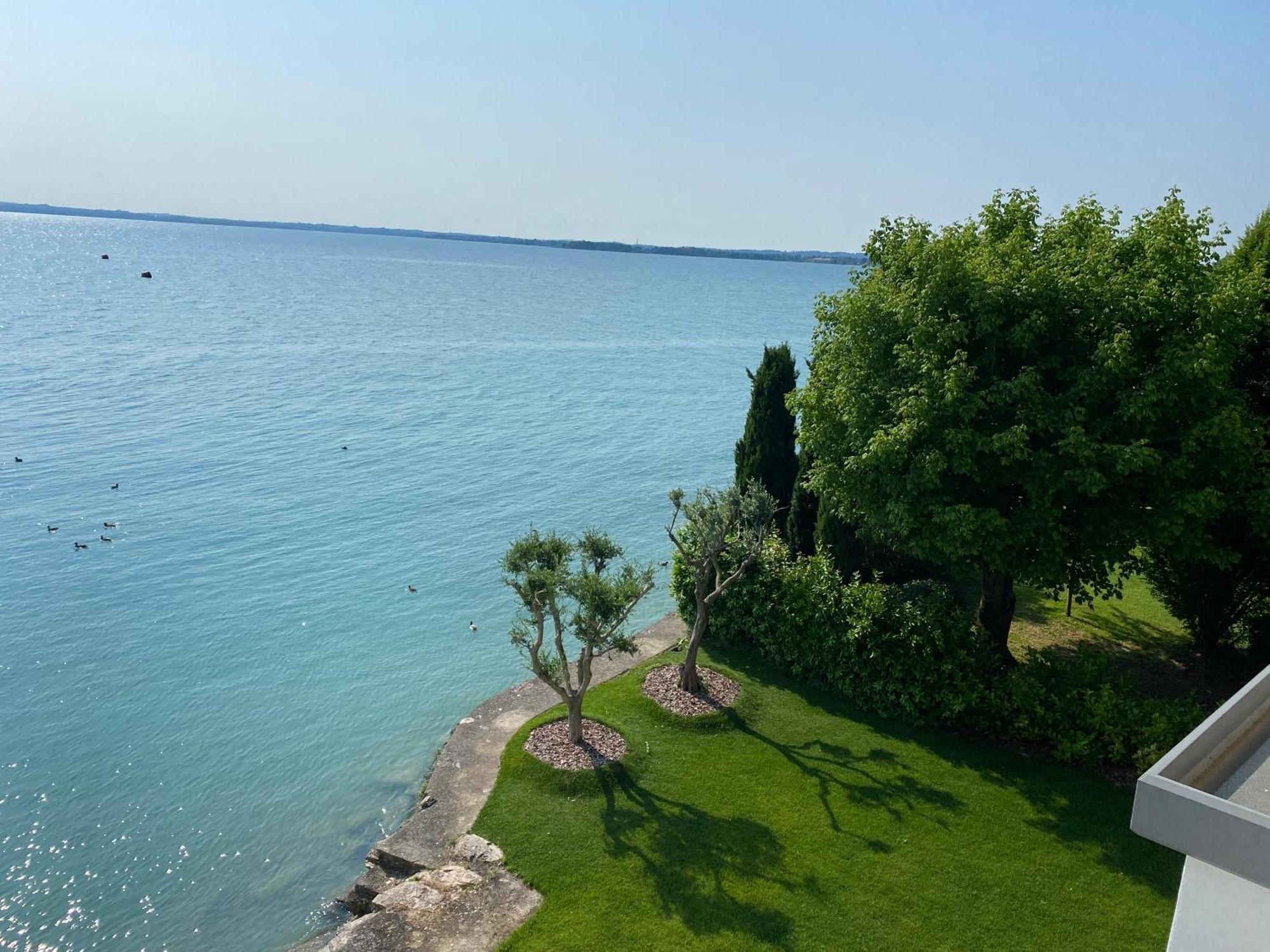 Sirmio Apartments - Darsena Stay Sirmione Dış mekan fotoğraf