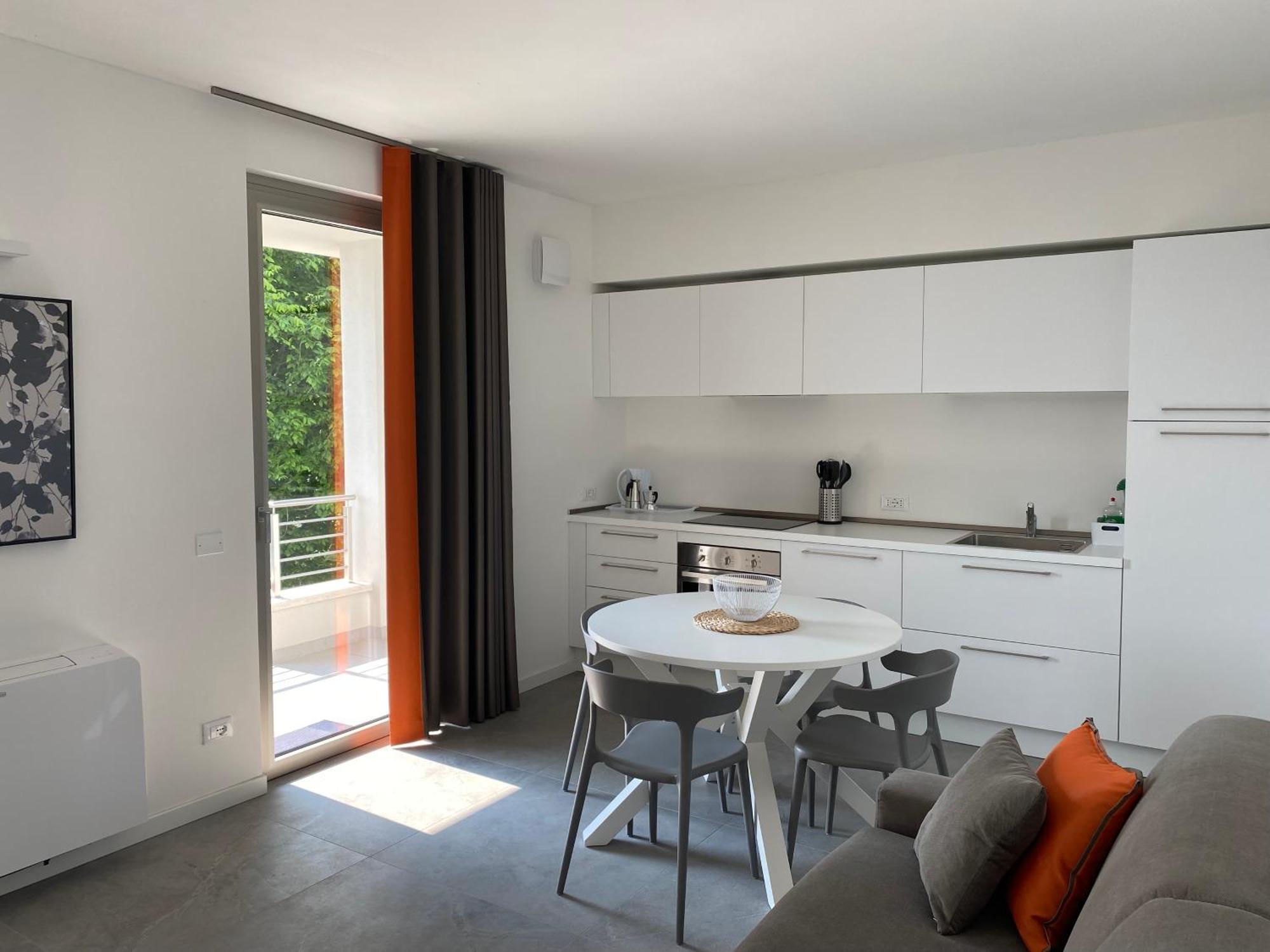 Sirmio Apartments - Darsena Stay Sirmione Dış mekan fotoğraf
