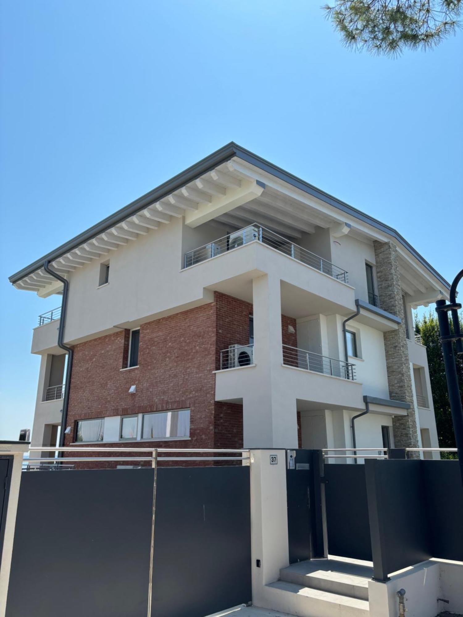 Sirmio Apartments - Darsena Stay Sirmione Dış mekan fotoğraf