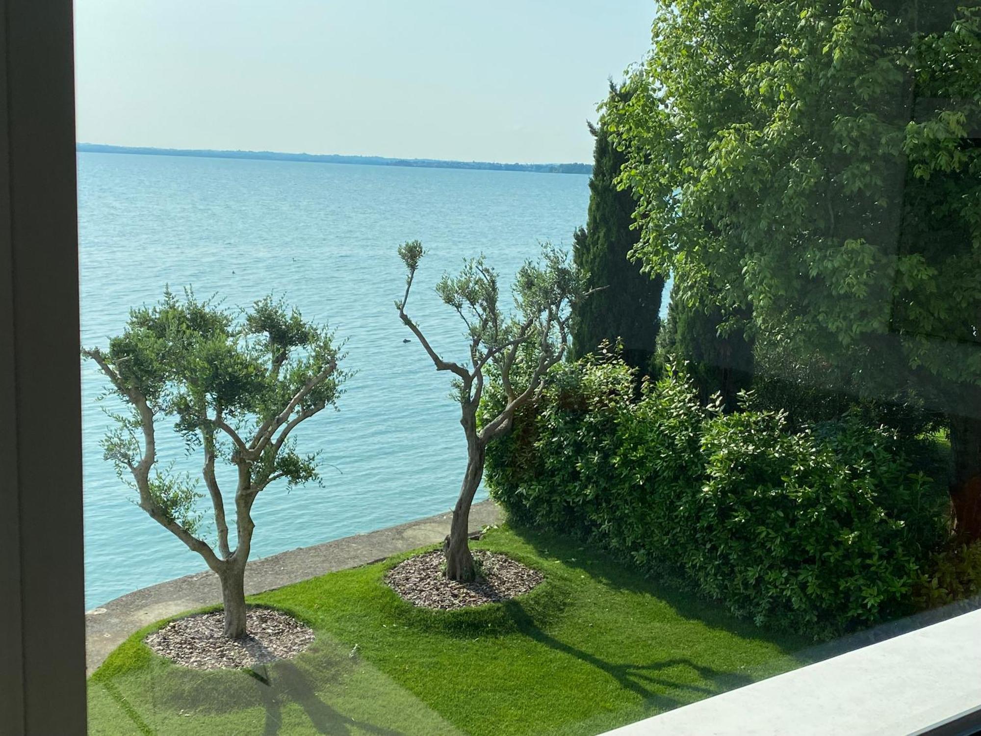 Sirmio Apartments - Darsena Stay Sirmione Dış mekan fotoğraf